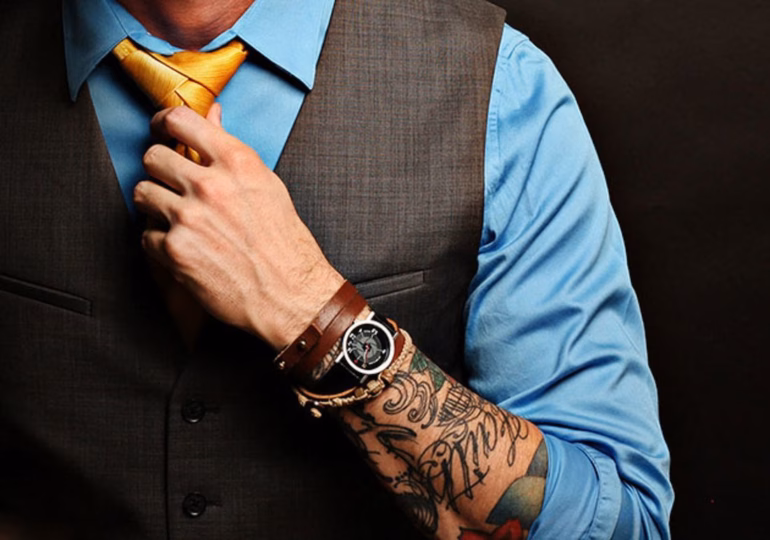 Tatuagem e Empregos – ser tatuado atrapalha para conseguir emprego?