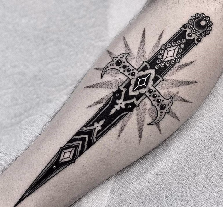 Significado de Tatuagem de Espada