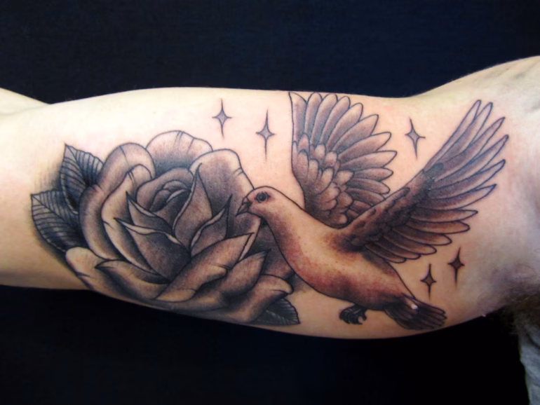 Significado de Tatuagens de Pombas