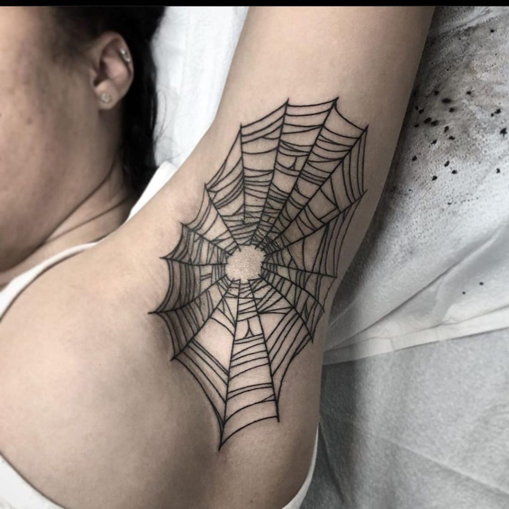 Teia de Aranha-significados de tatuagens #teiadearanha #amuletos #tatt