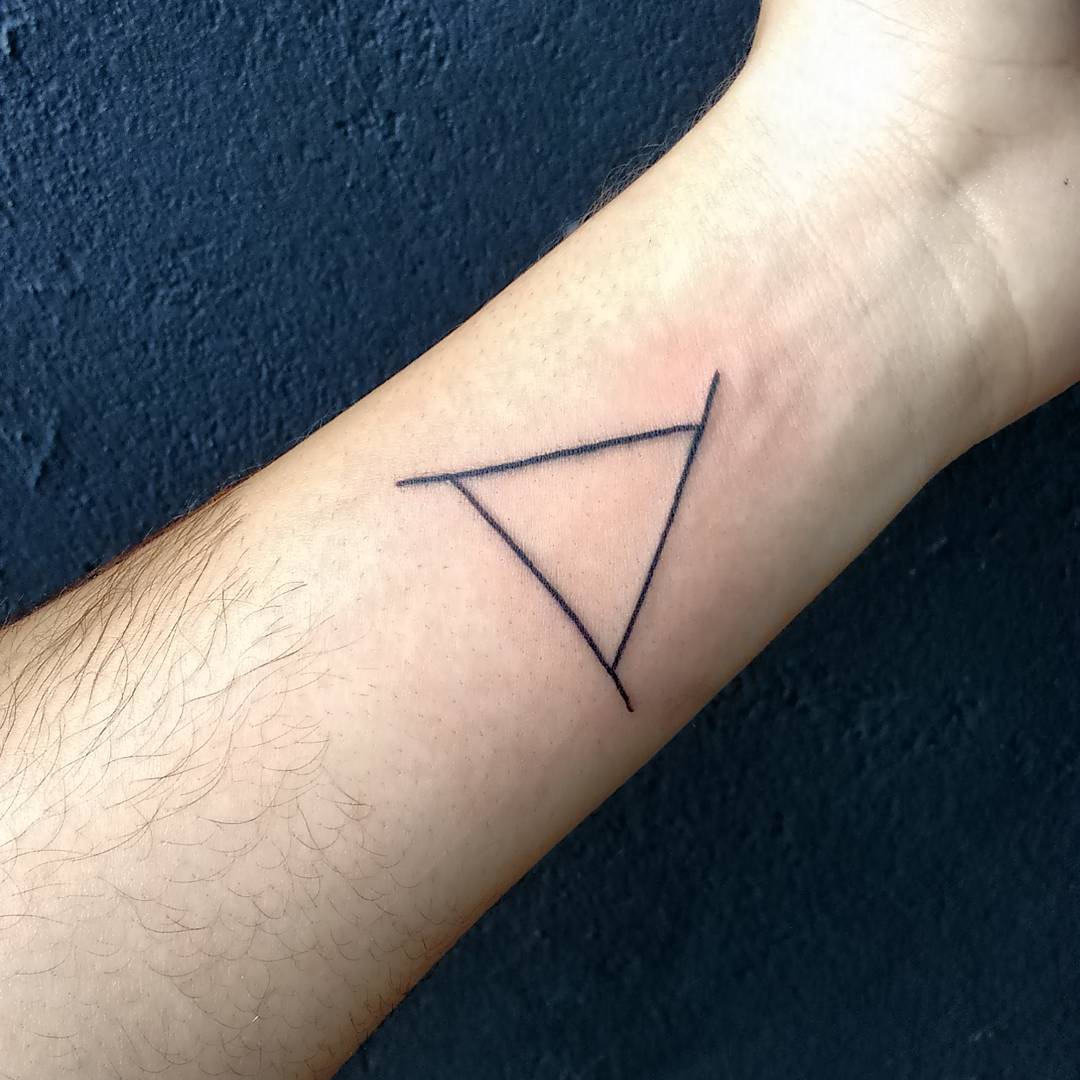Tattoo zwei dreiecke bedeutung