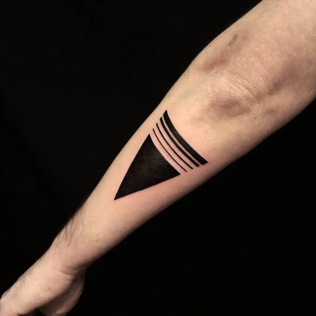 Dreieck bedeutung doppeltes tattoo Tattoo Treppe