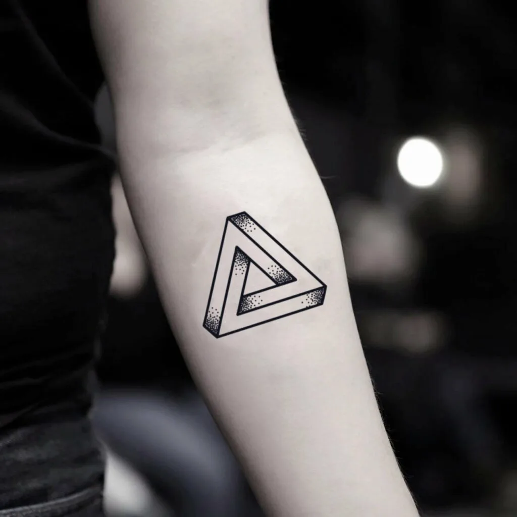 Doppeltes dreieck tattoo bedeutung