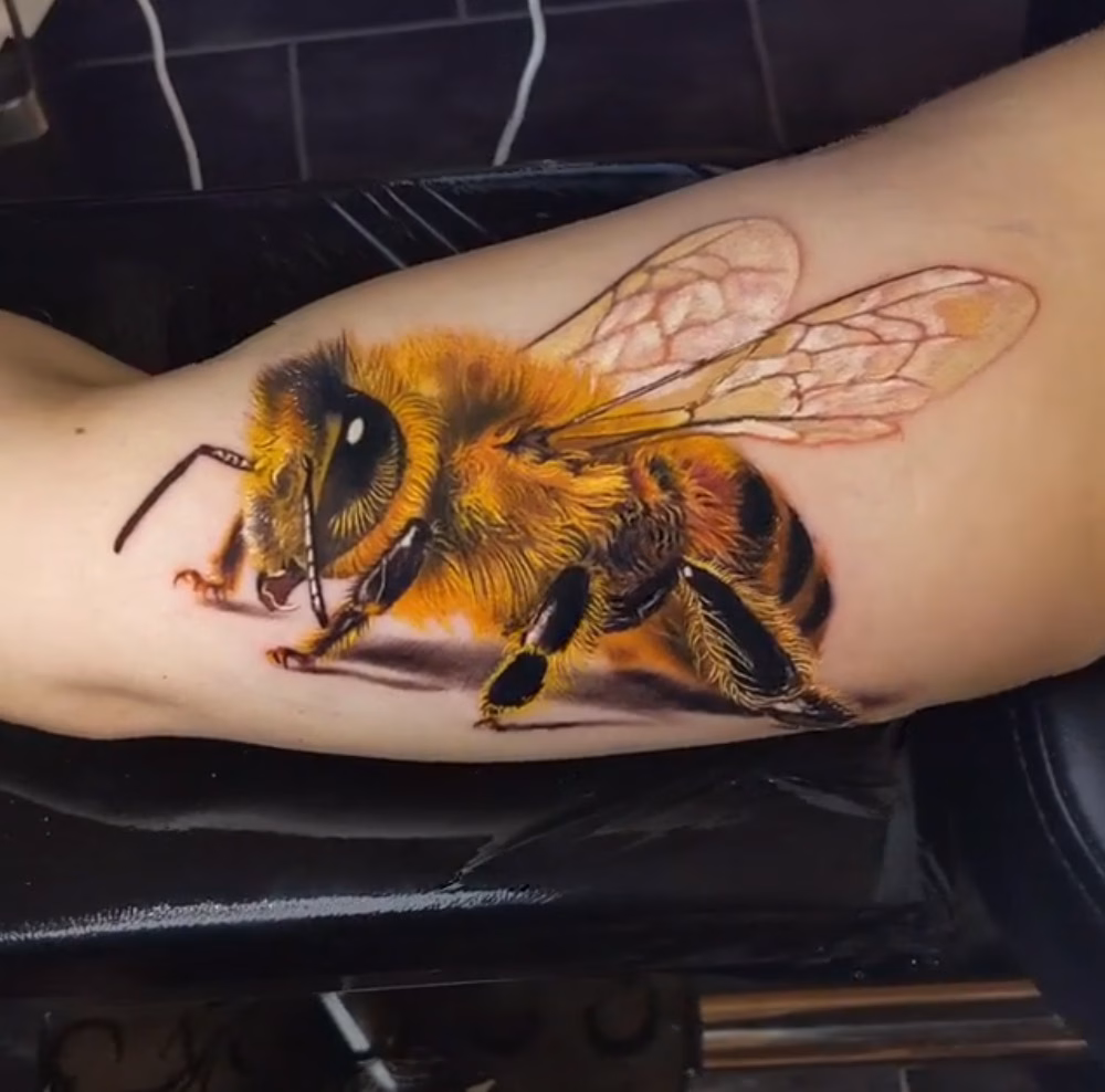 Significado de Tatuagens de Abelha
