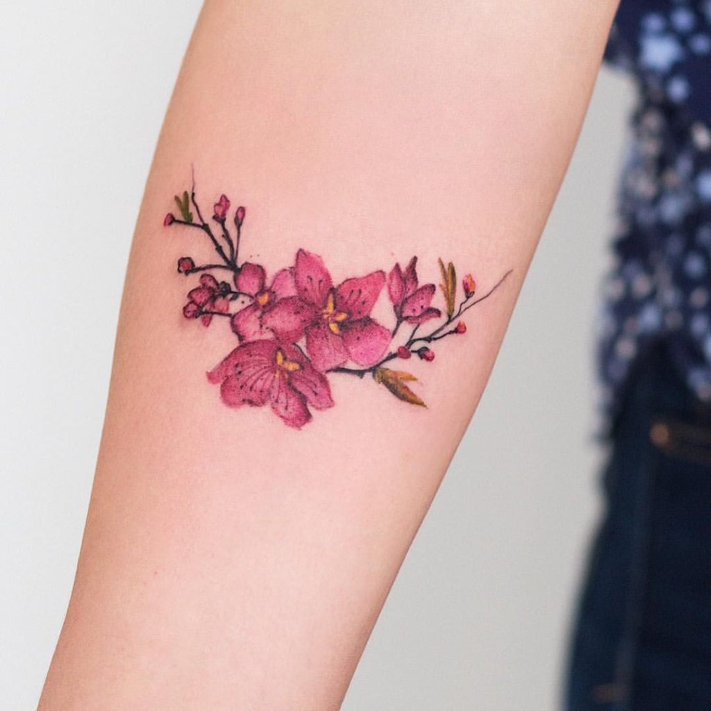 Significado de los tatuajes de flores de cerezo | BlendUp