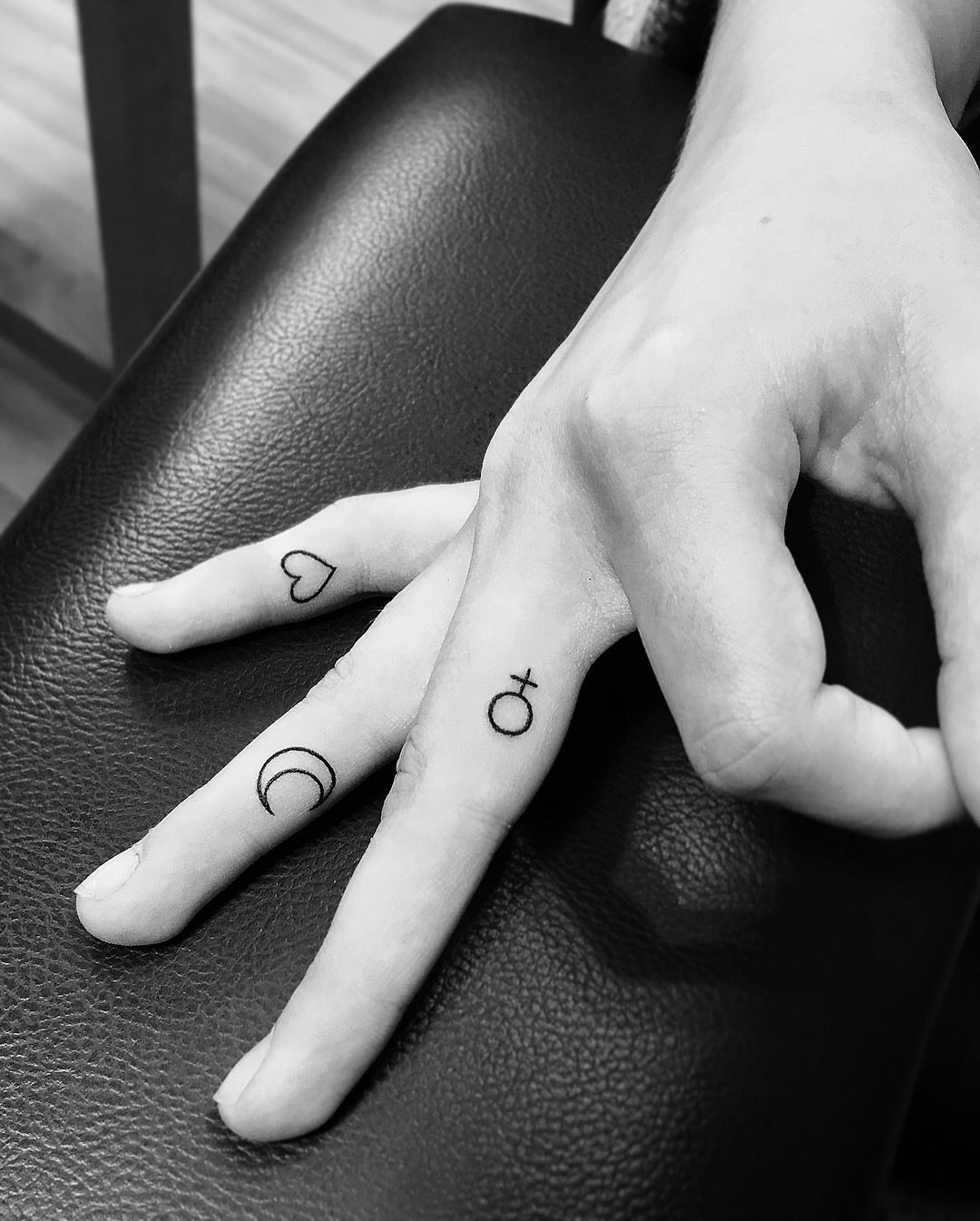 Significado de los tatuajes de pasteles de género (femenino y masculino) |  Significado de los tatuajes | BlendUp