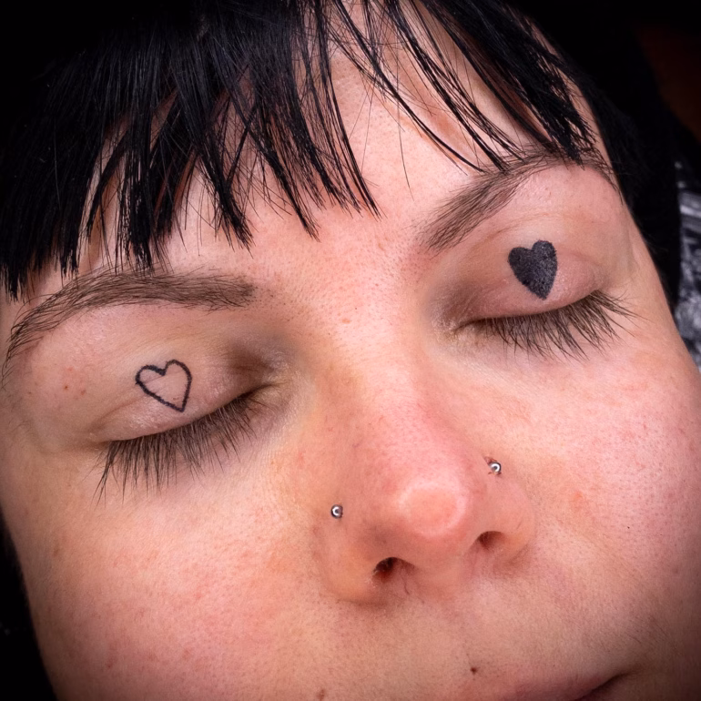 Tatuagens nas palpebras – tudo que precisa saber